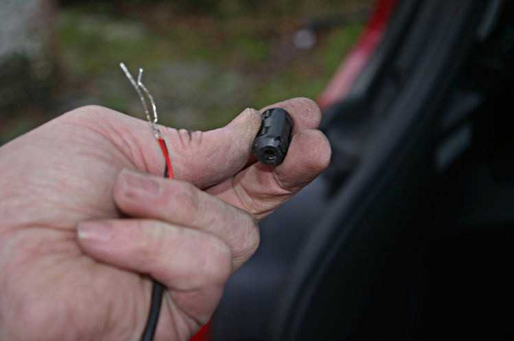 Fitting a Peugeot 308SW reversing camera step D-4